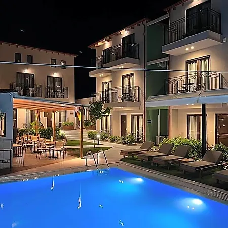 Oro Hotel *